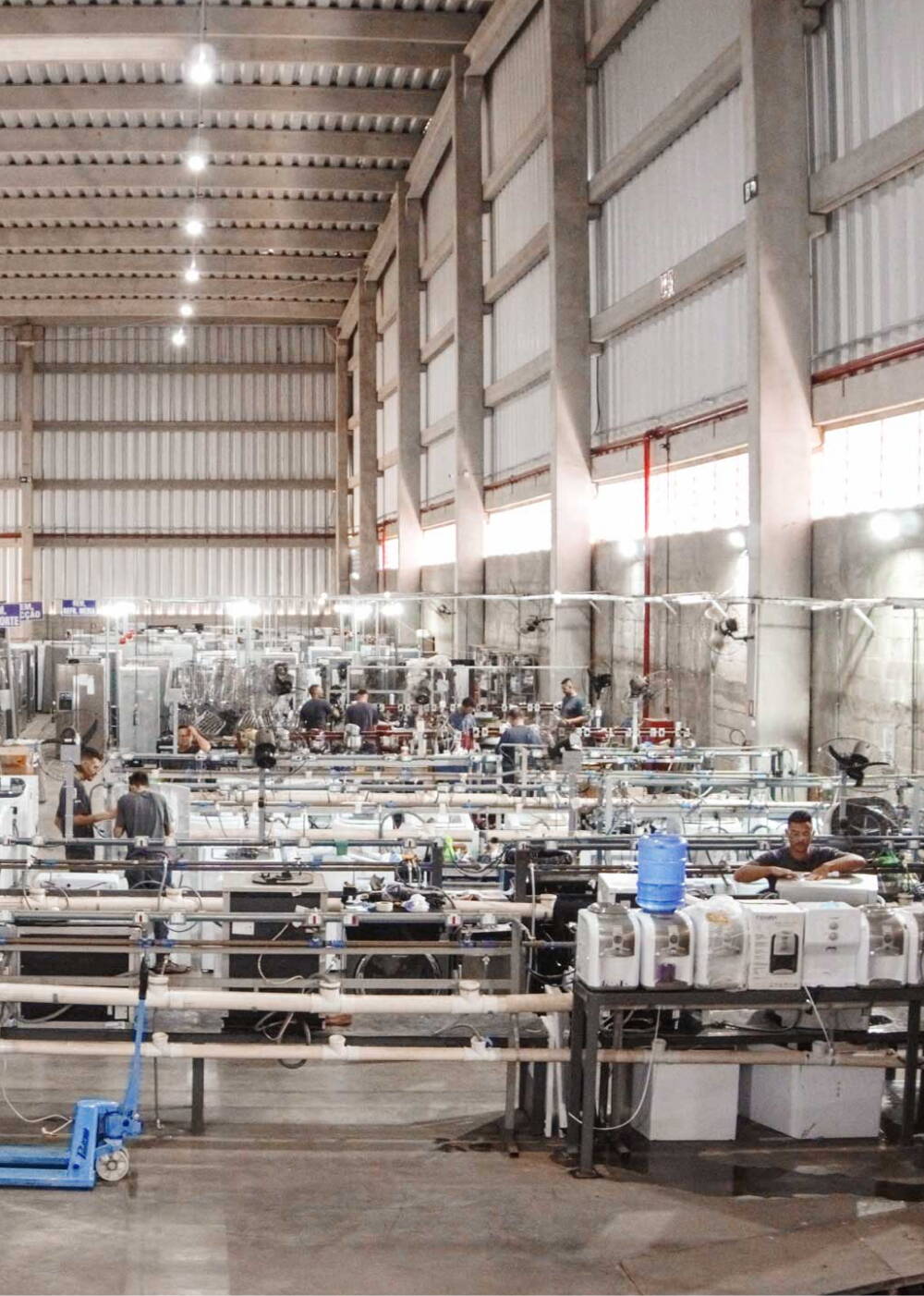 rectangle_271.jpg Industria Fox company premises